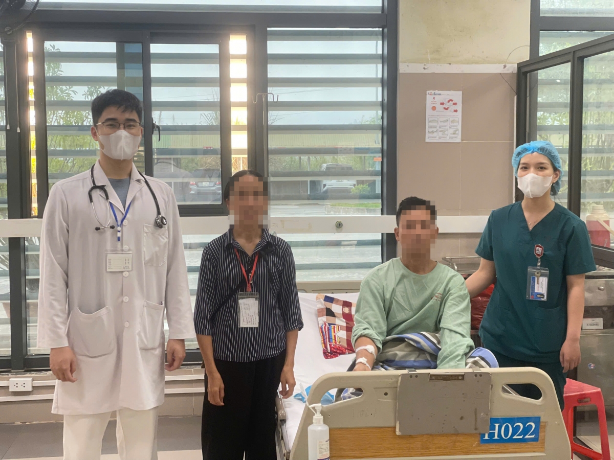 Cứu sống bệnh nhân bị rắn hổ mang cắn